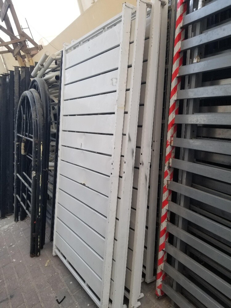 Black double bed, single bed - 6
