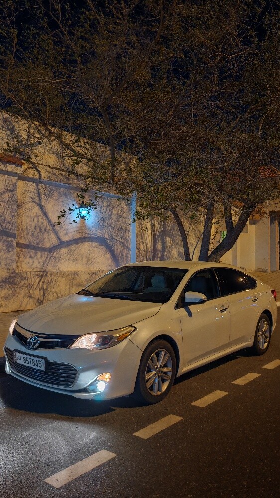 Toyota Avalon 2014 XLE - 1