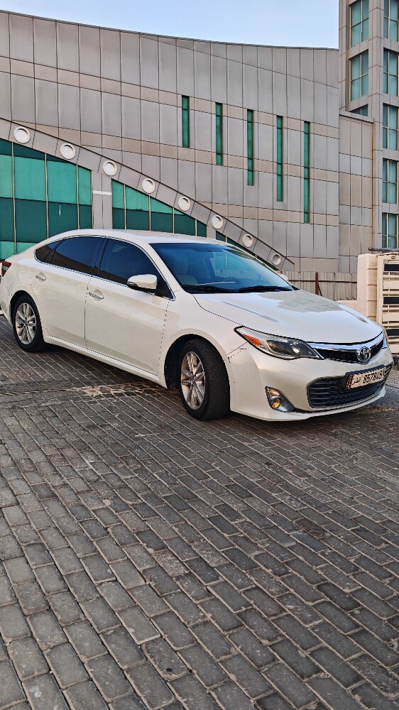 Toyota Avalon 2014 XLE - 2