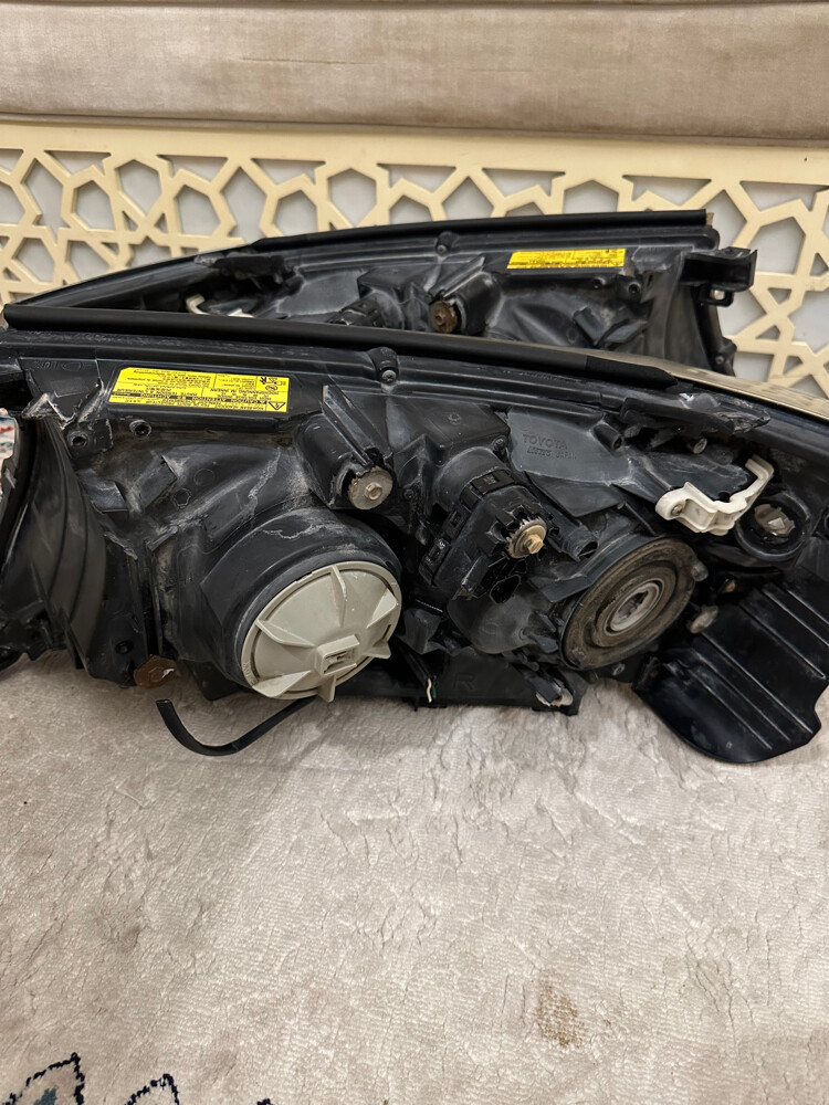 Land Cruiser Gxr Vxr headlights - 4