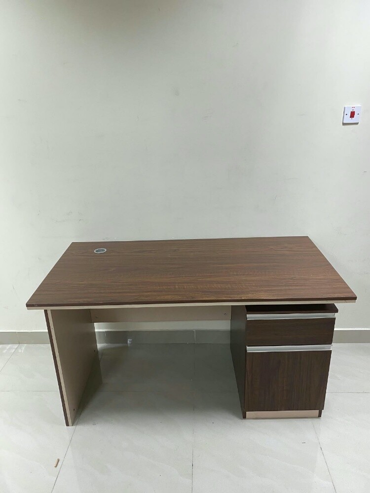 Used office furniture buy sell - 1