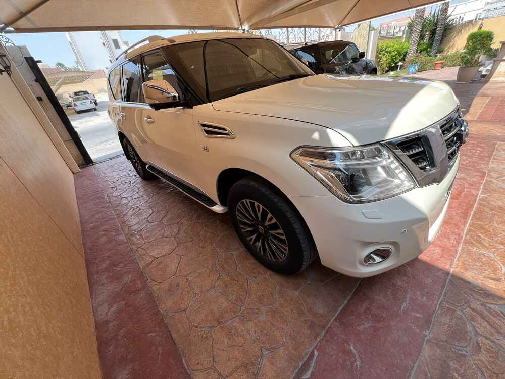 نيسان بلاتينيوم. 2015 - 7