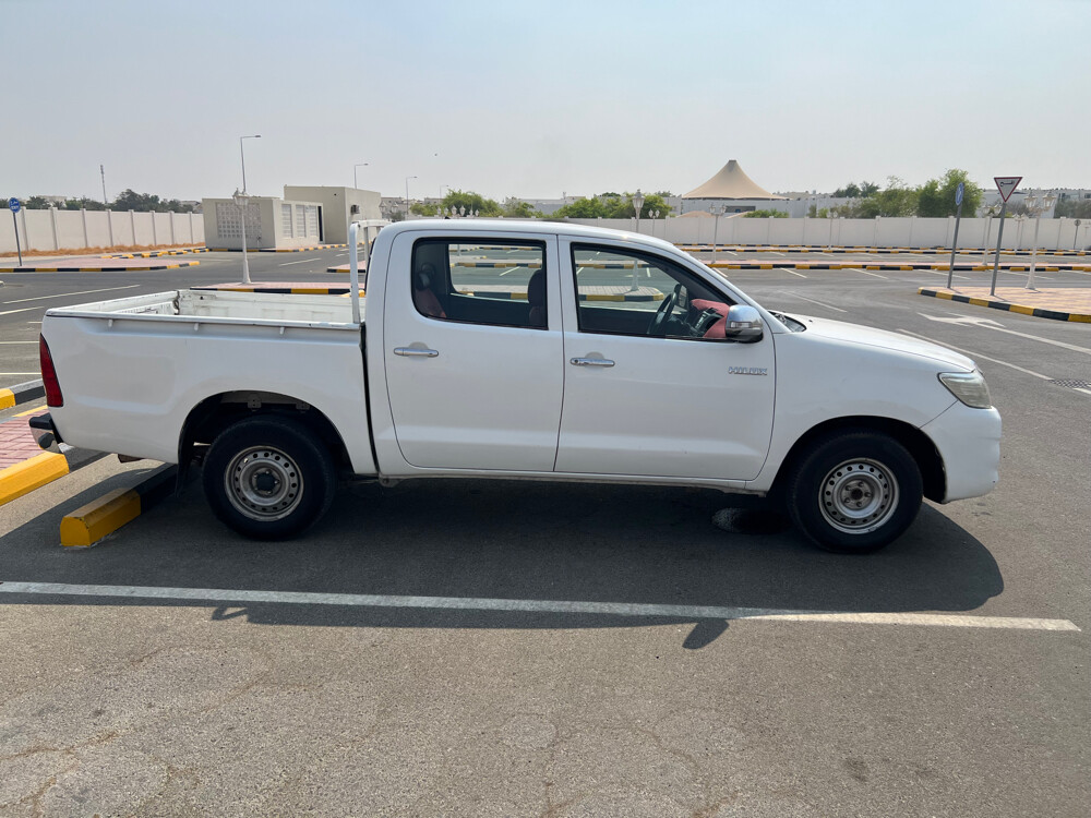 toyota hilux 2012 - 4