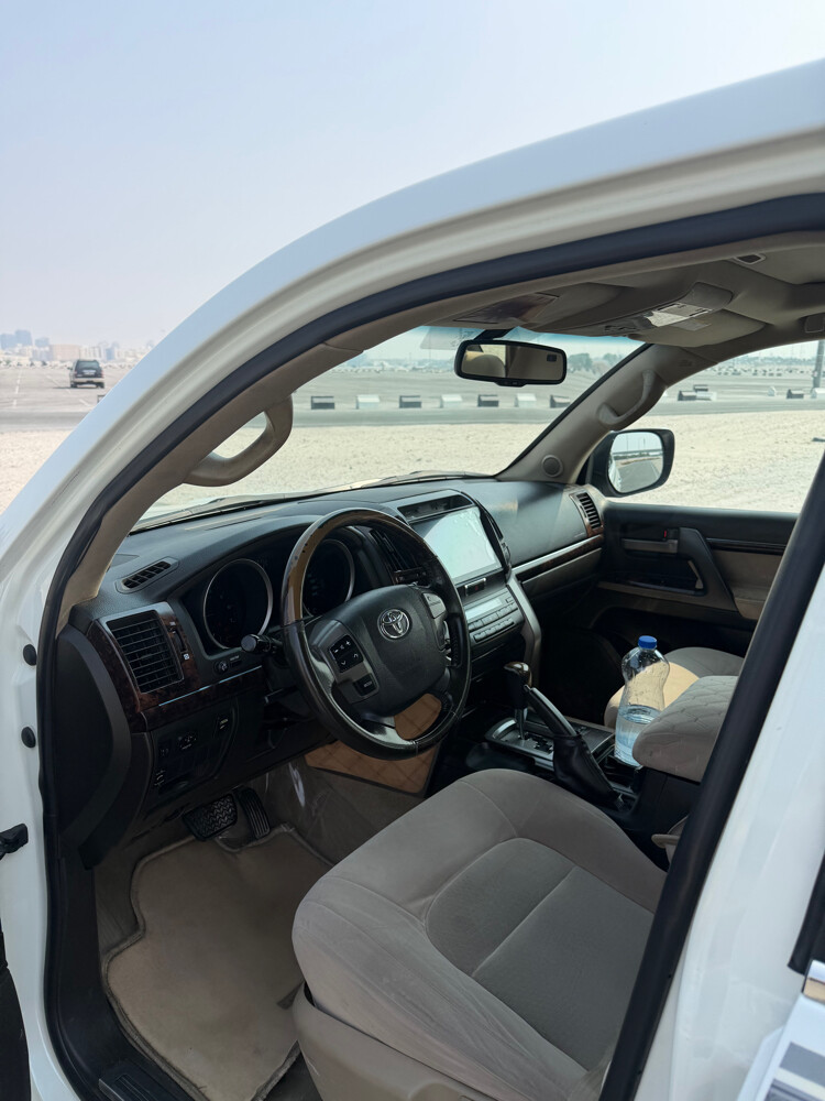 GXR V8 2009  - 5