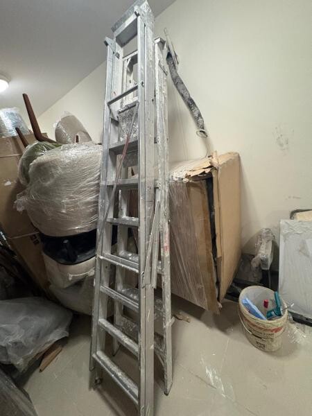 4 Trolley & 2 Ladders - 2