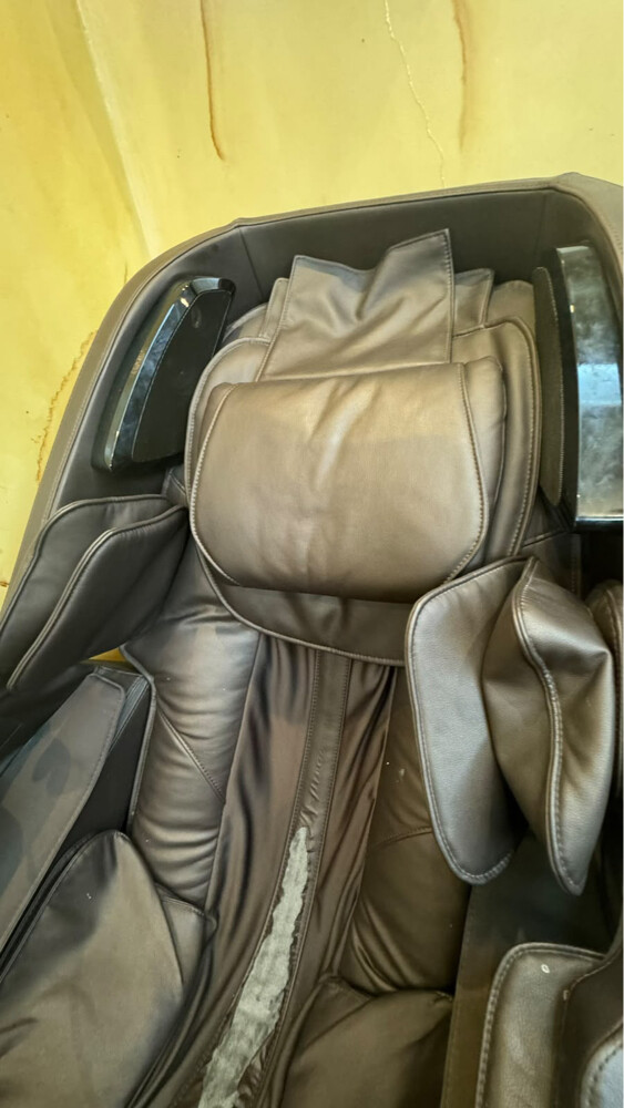 Full Body Massage Chair - 6