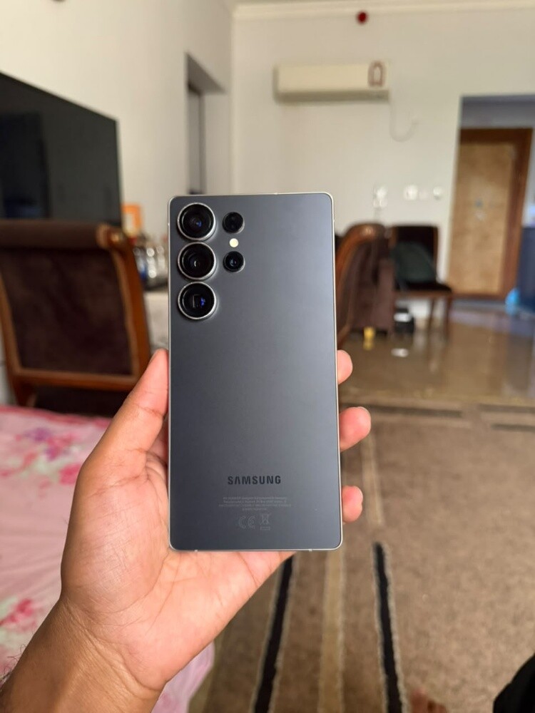 Samsung S25 Ultra - 1