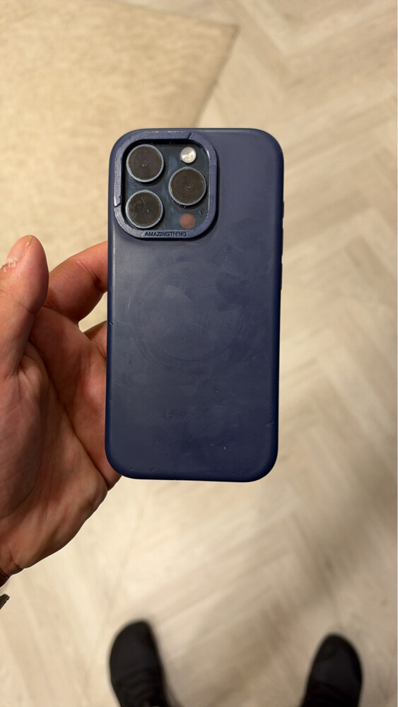 iphone pro 15 1 TB - 2