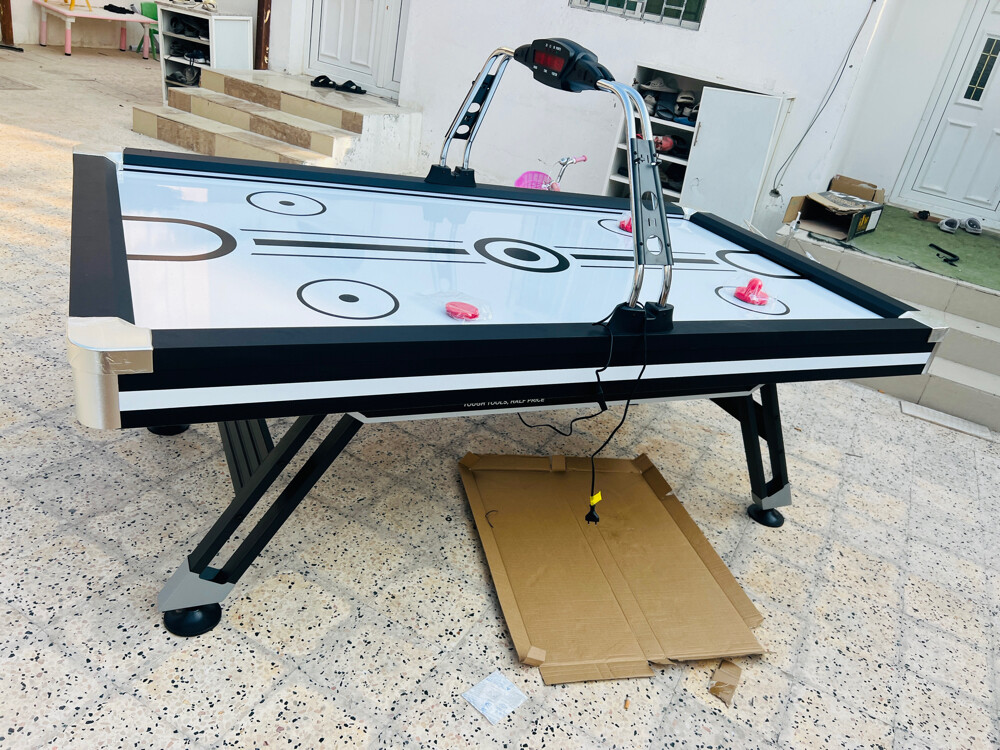 Air hockey table - 4