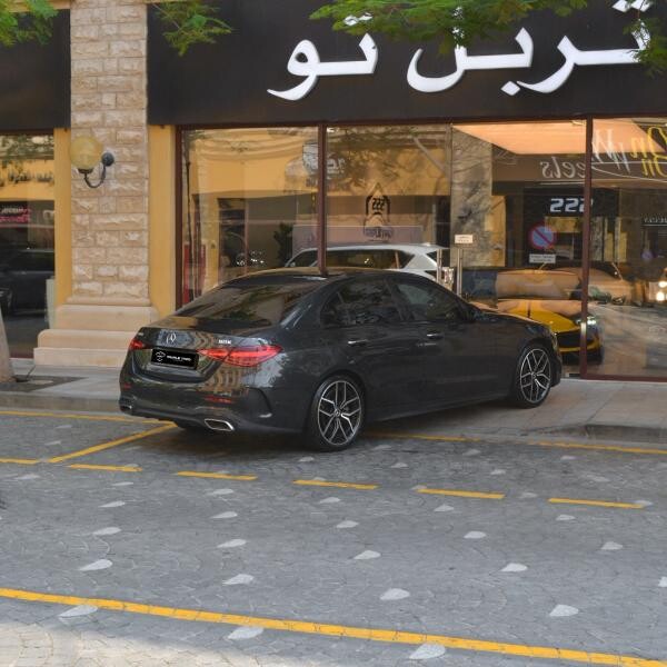 مرسيدس بنز سي 300 2023 - 5