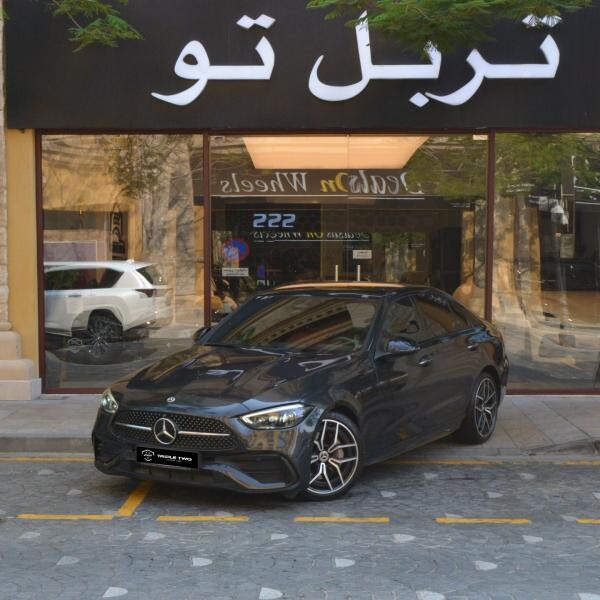 مرسيدس بنز سي 300 2023 - 4