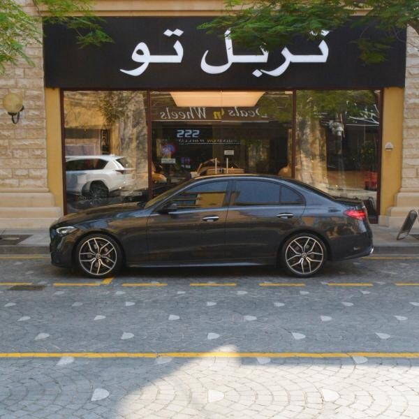 مرسيدس بنز سي 300 2023 - 2