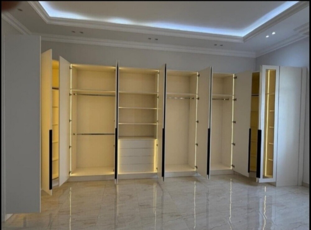 Cabinet making - 16