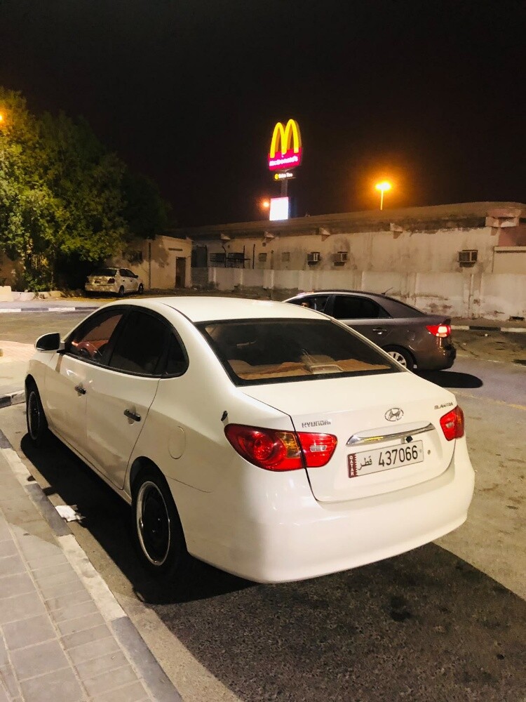 هيونداي إلكترا 2010 - 3