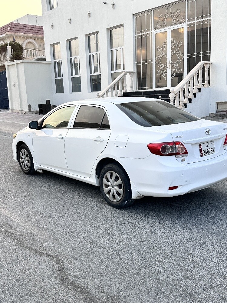 Toyota Corolla - 2