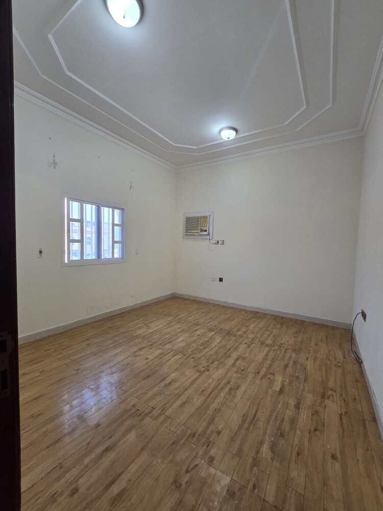 Villa for rent in Al Kharaitiyat - 6