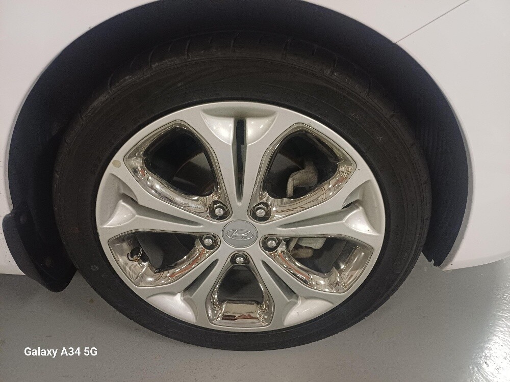 HYUNDAI i30 2015 - 10