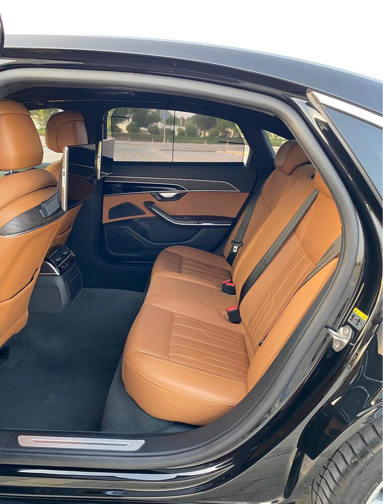Audi A8L 2023 - 4