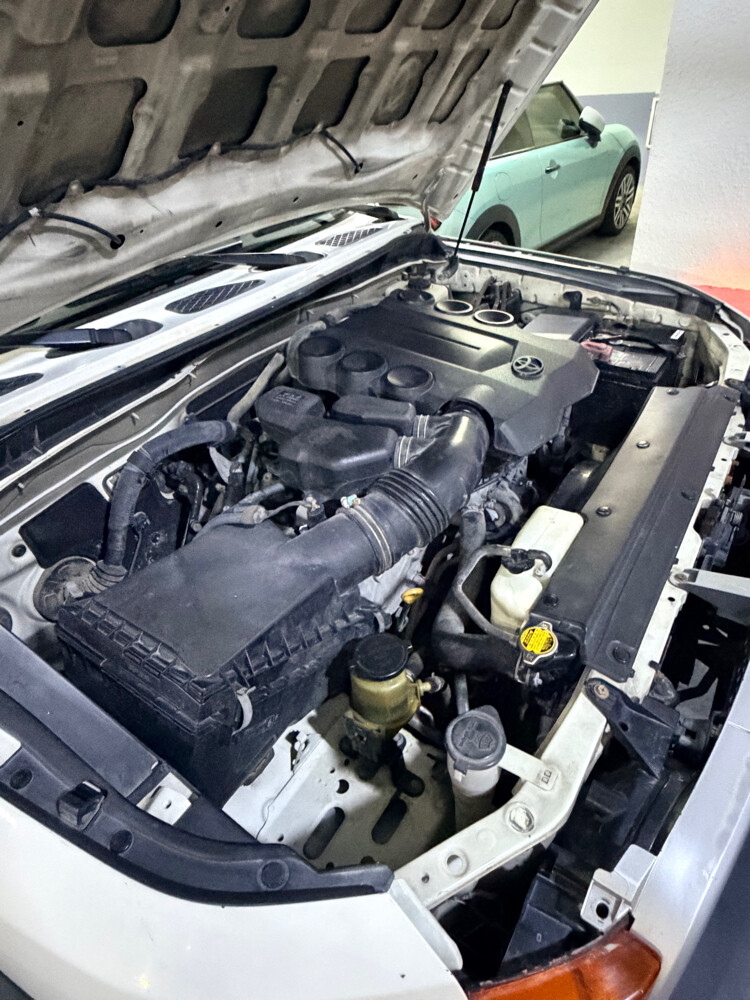 fj 2012 perfect condition. - 6