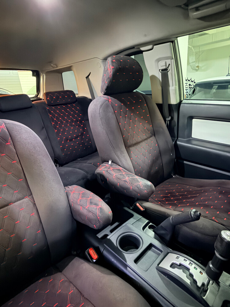 fj 2012 perfect condition. - 9