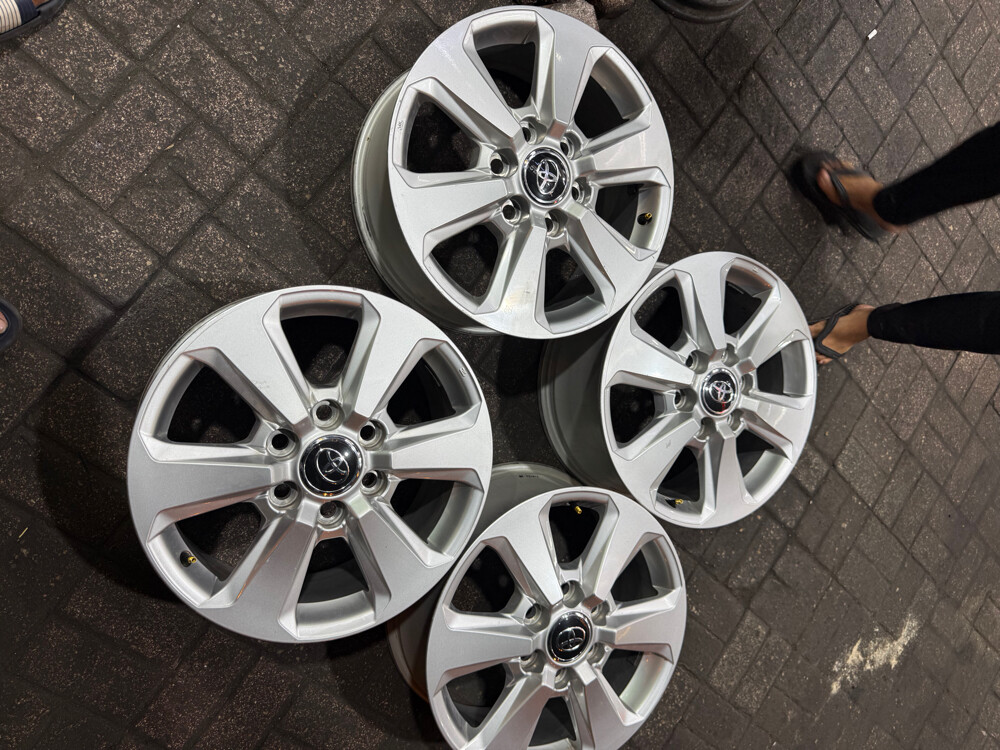 18 inch orginal rim - 4