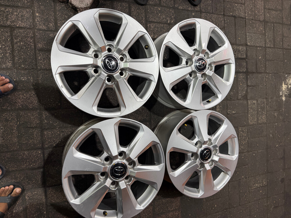 18 inch orginal rim - 2