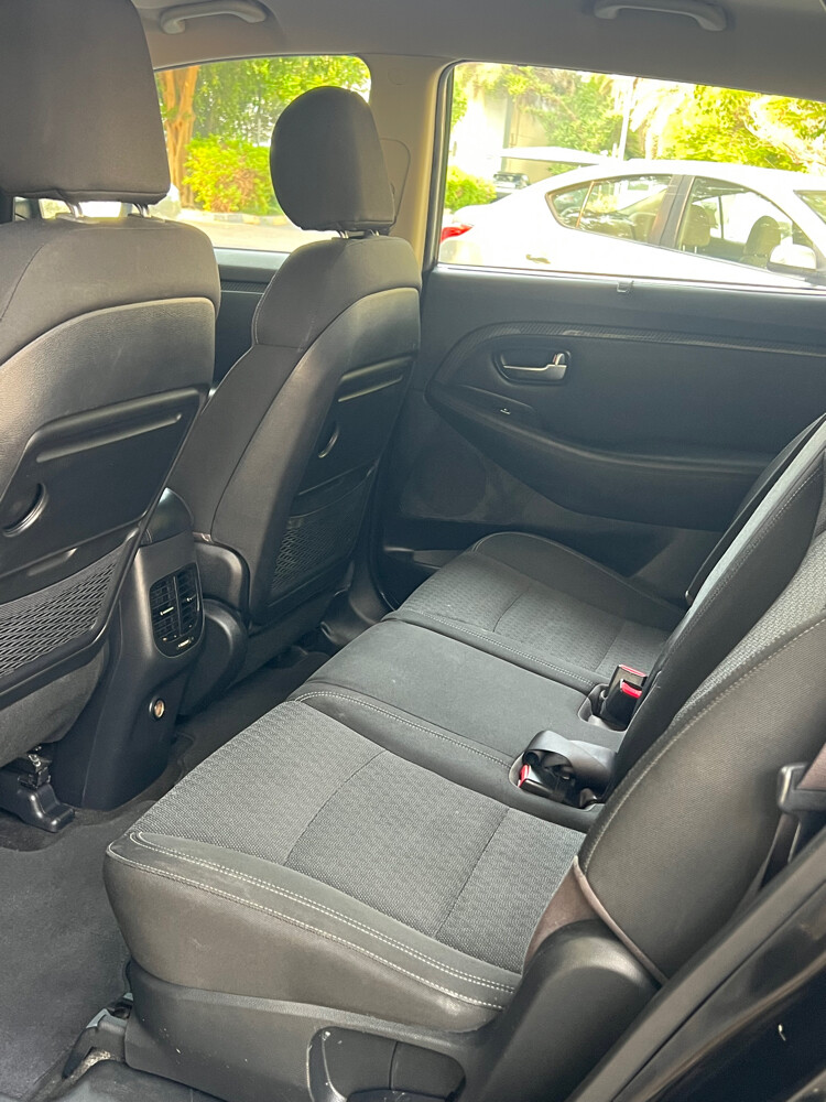 Kia Carens 1600 cc - 9