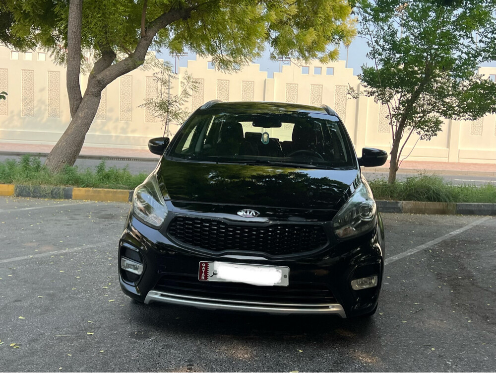Kia Carens 1600 cc - 1