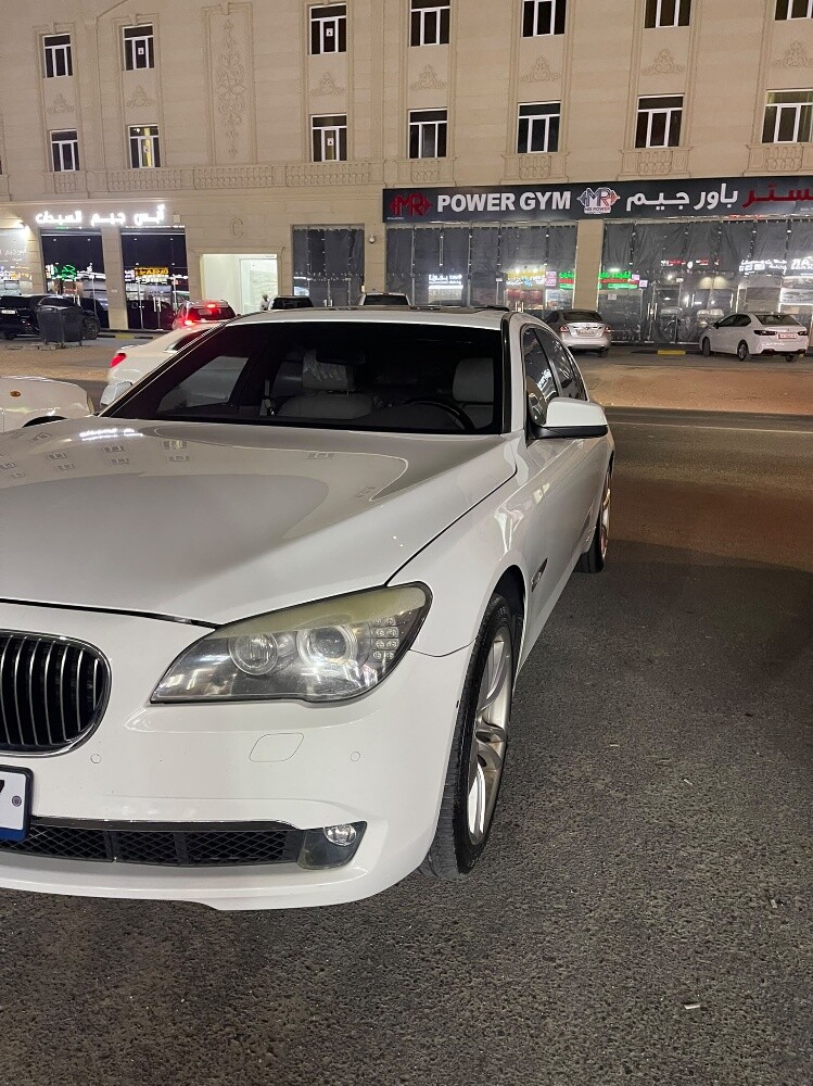 بي ام دبليو 740 - 4