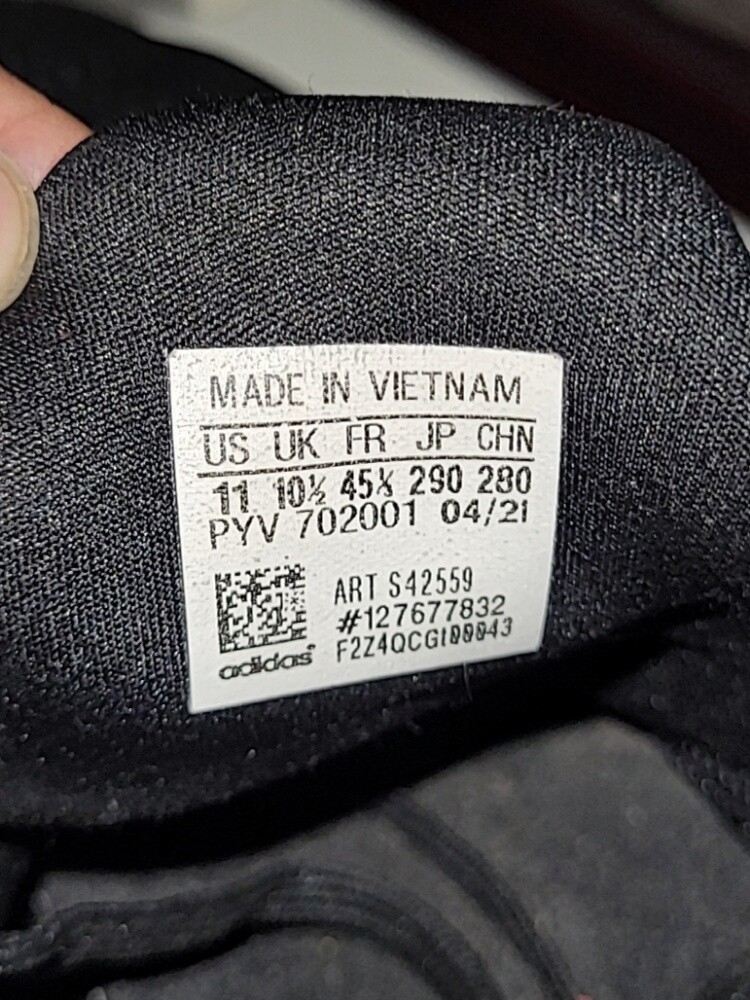 Adidas and On Cloud shoes for sale - 3
