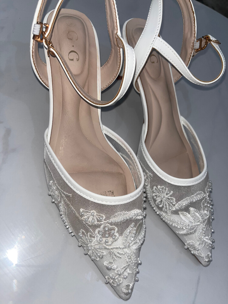 HEELS - 3