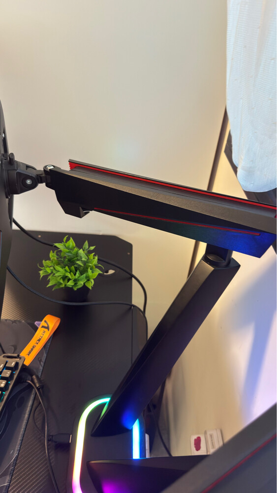 Twisted Minds Dual Monitor Arm - 4
