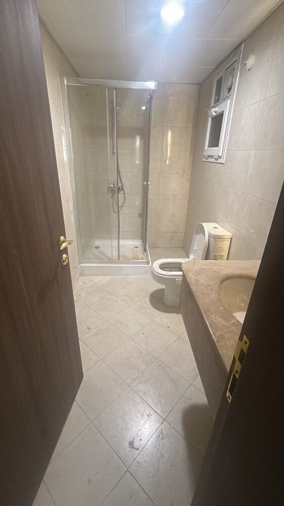 عمارة لايجار علي شارعين - 4
