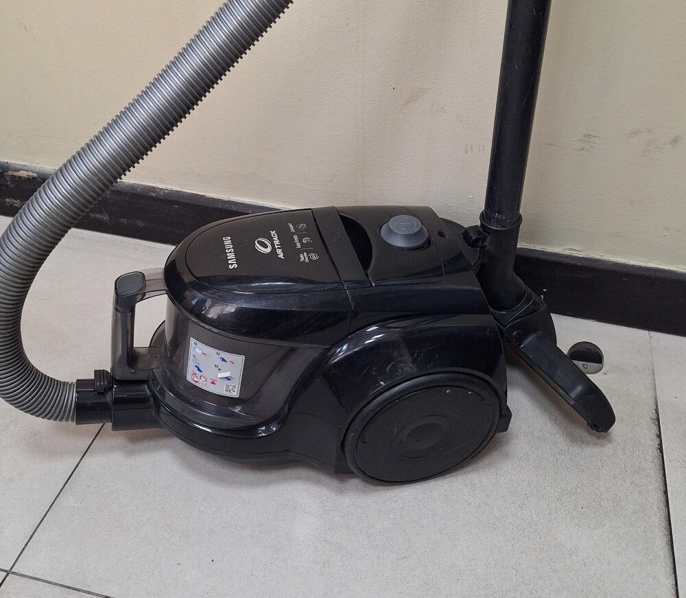 vacuum cleaner + free delivery - 4