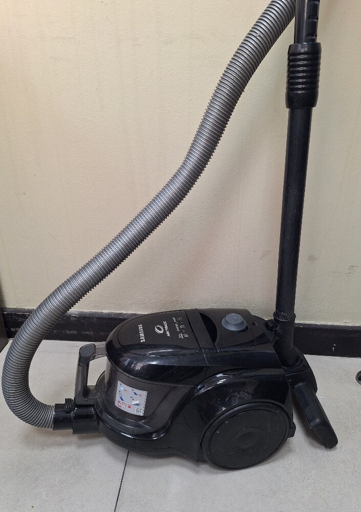 vacuum cleaner + free delivery - 1