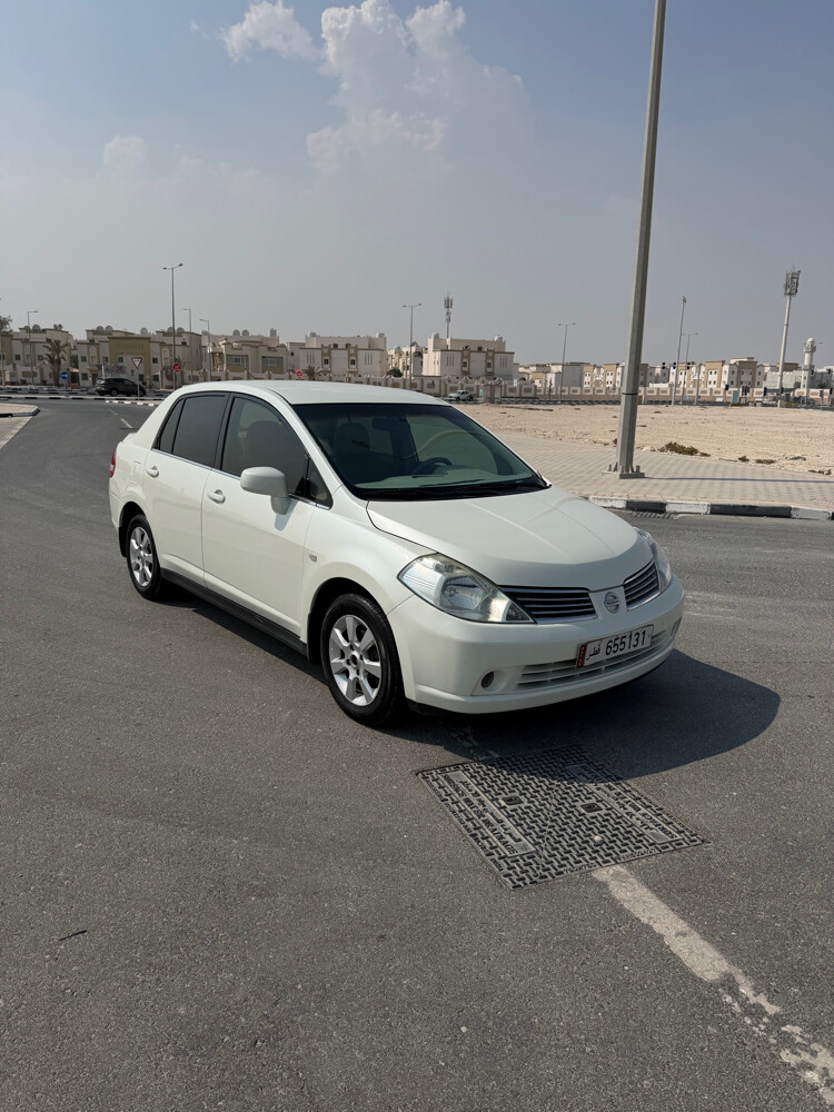 نيسان تيدا ٢٠٠٦ - 1