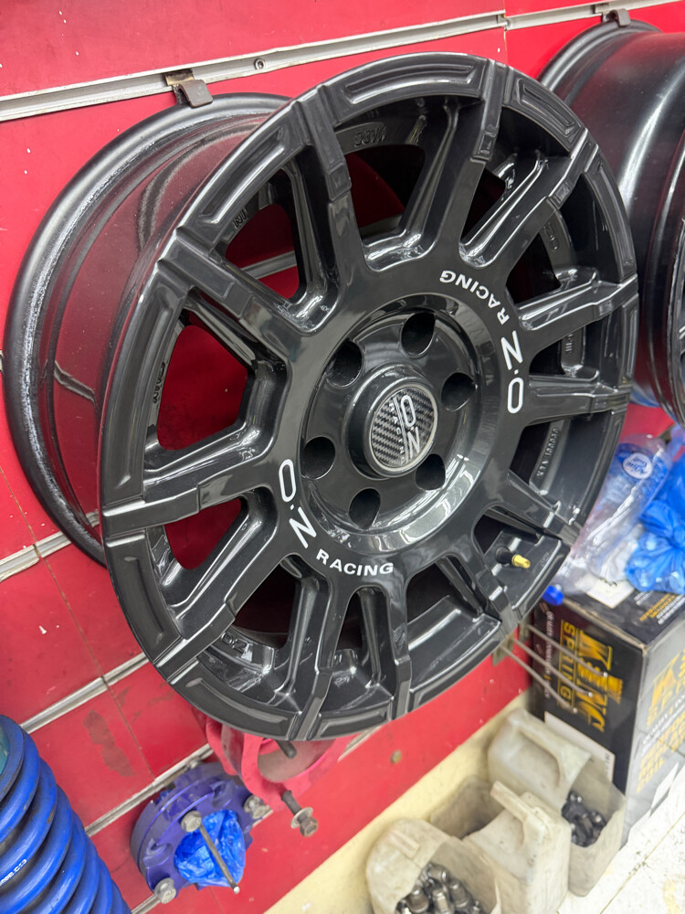 Oz orginal 17(5 pices) tank,nissan - 2