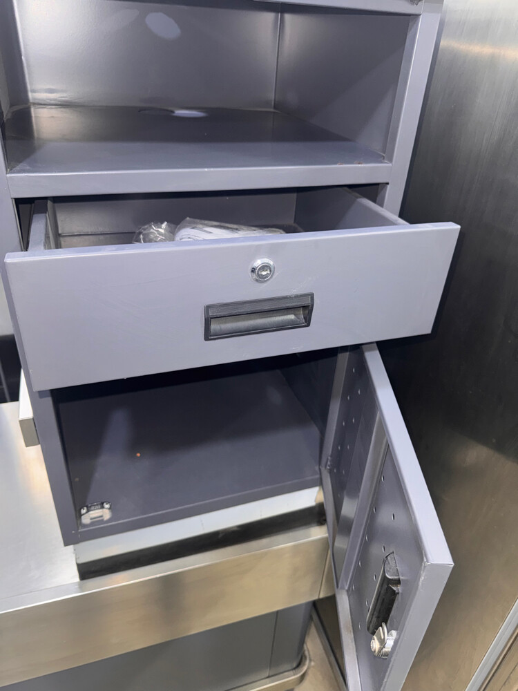 Cashier Counter - 4