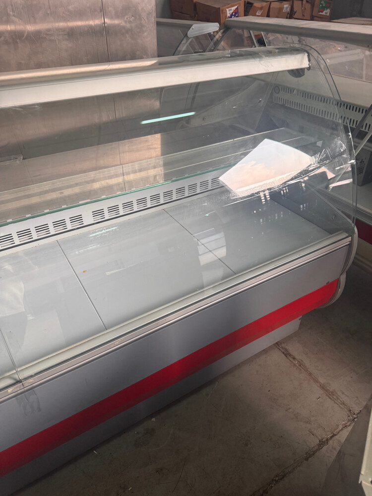 display chiller - 2