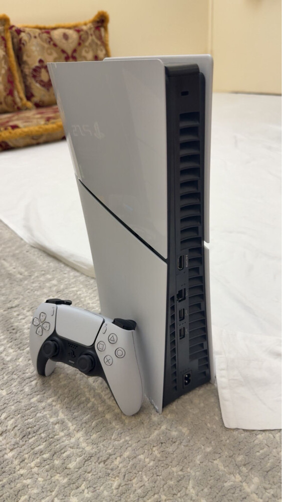 ps5 slim digital 1tb - 4