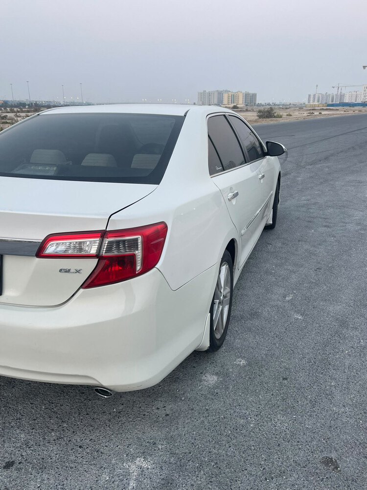 Camry 2014 glx - 1