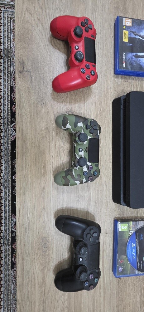 Sony PS4 Bundle - 4