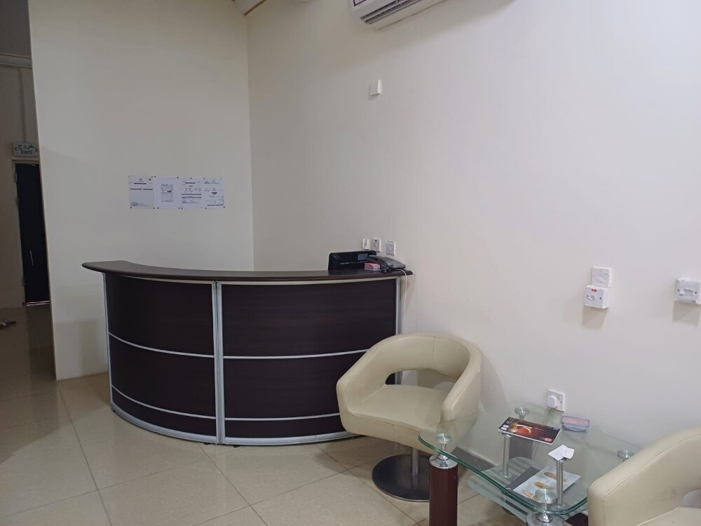 saloon for sale - 4