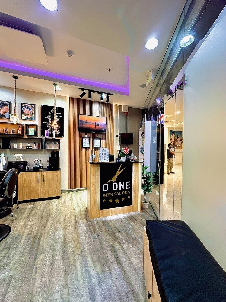 Premium Gents saloon for sale - 2