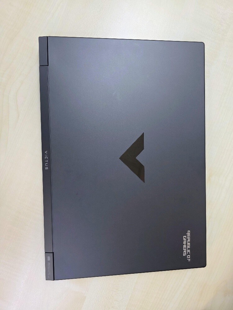 HP Victus Gaming Laptop | Ryzen 7 8 - 4