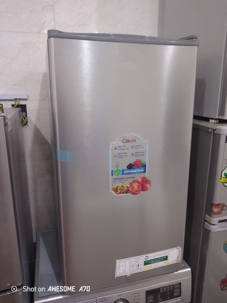 small fridge for sell. - 3