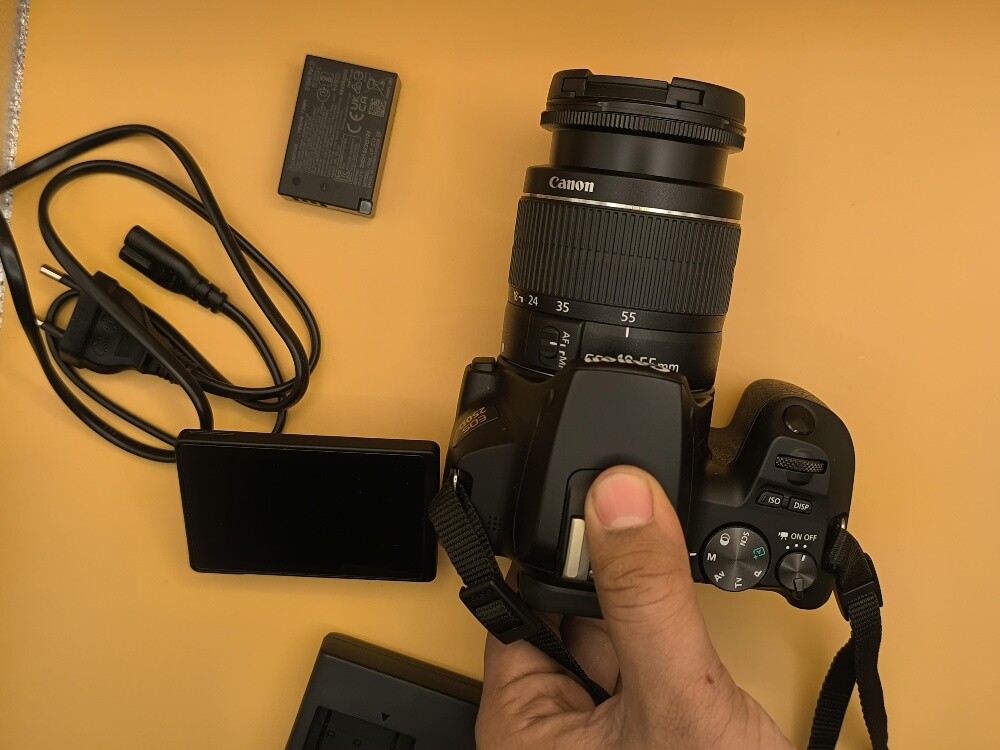 canon 250d camera with lens - 5