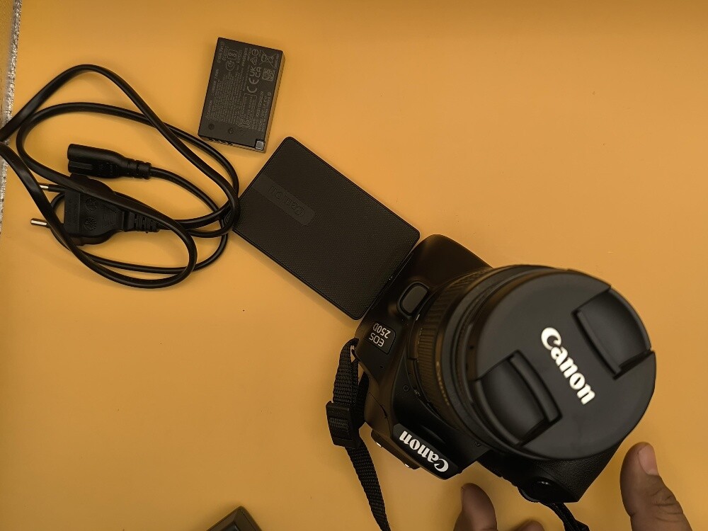 canon 250d camera with lens - 6
