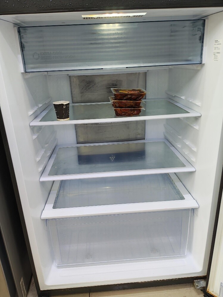 Sharp 700L Fridge For Sale - 4