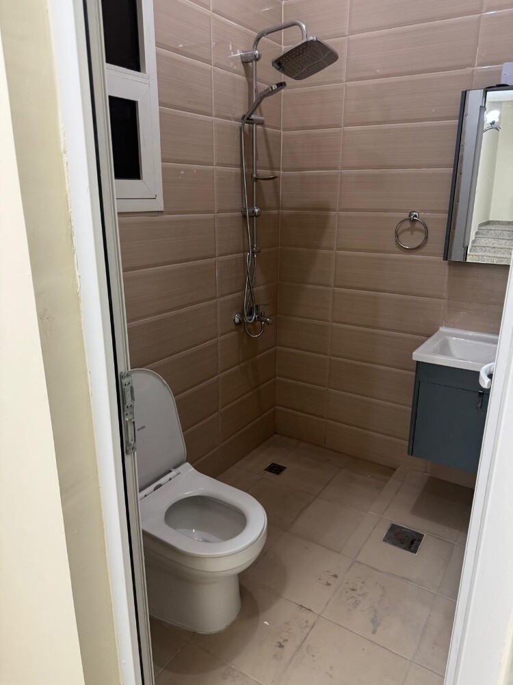 new villa for rent in alwakir - 9